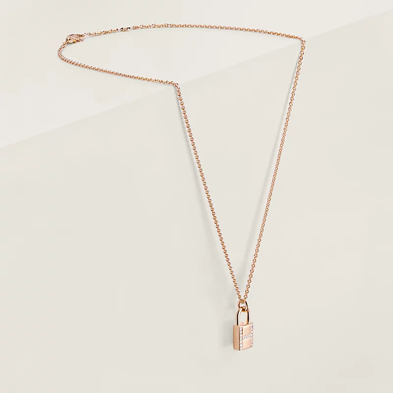 Kelly Cadenas pendant