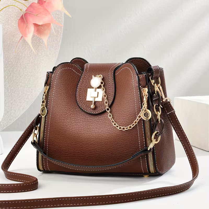 Chain Buckle Casual Women'S Bag, Body And Handheld