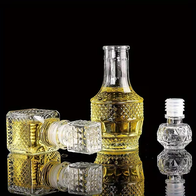 8pcs, Transparent Square Glass Carved Mini Liquor Bottles, Foreign Liquor Bottles, Red Wine Bottles, European Whiskey Bottles, Perfume Bottles