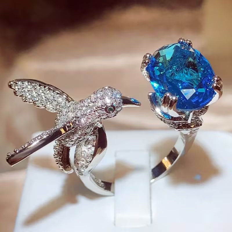 Exquisite Fashion Inlay Yellow Synthetic Gemstone Hummingbird Ring for Women