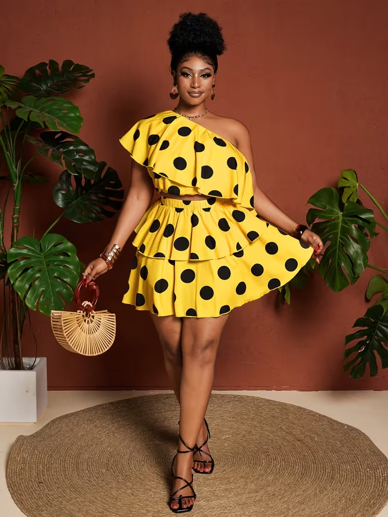 Plus Size, Classic Elegant Black Base Beige Women's 2pcs Set