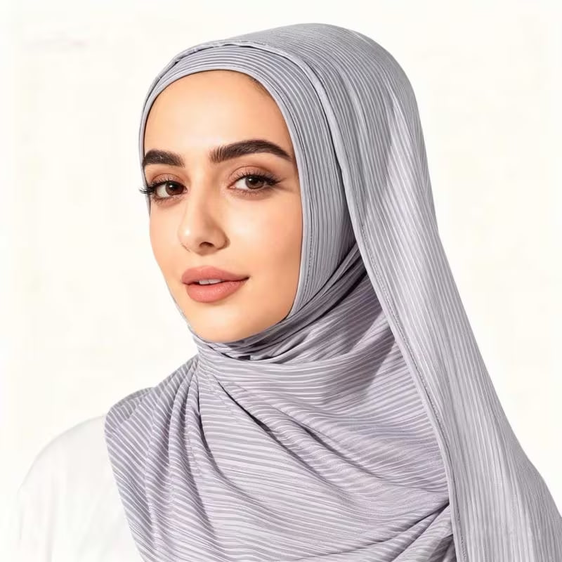 A Easy Glitter Nylon Scarf with an Elastic Fit
